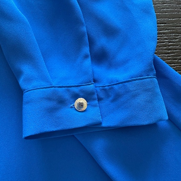 Vince Camuto Varsity Blue Tunic Length Blouse - Picture 8 of 8